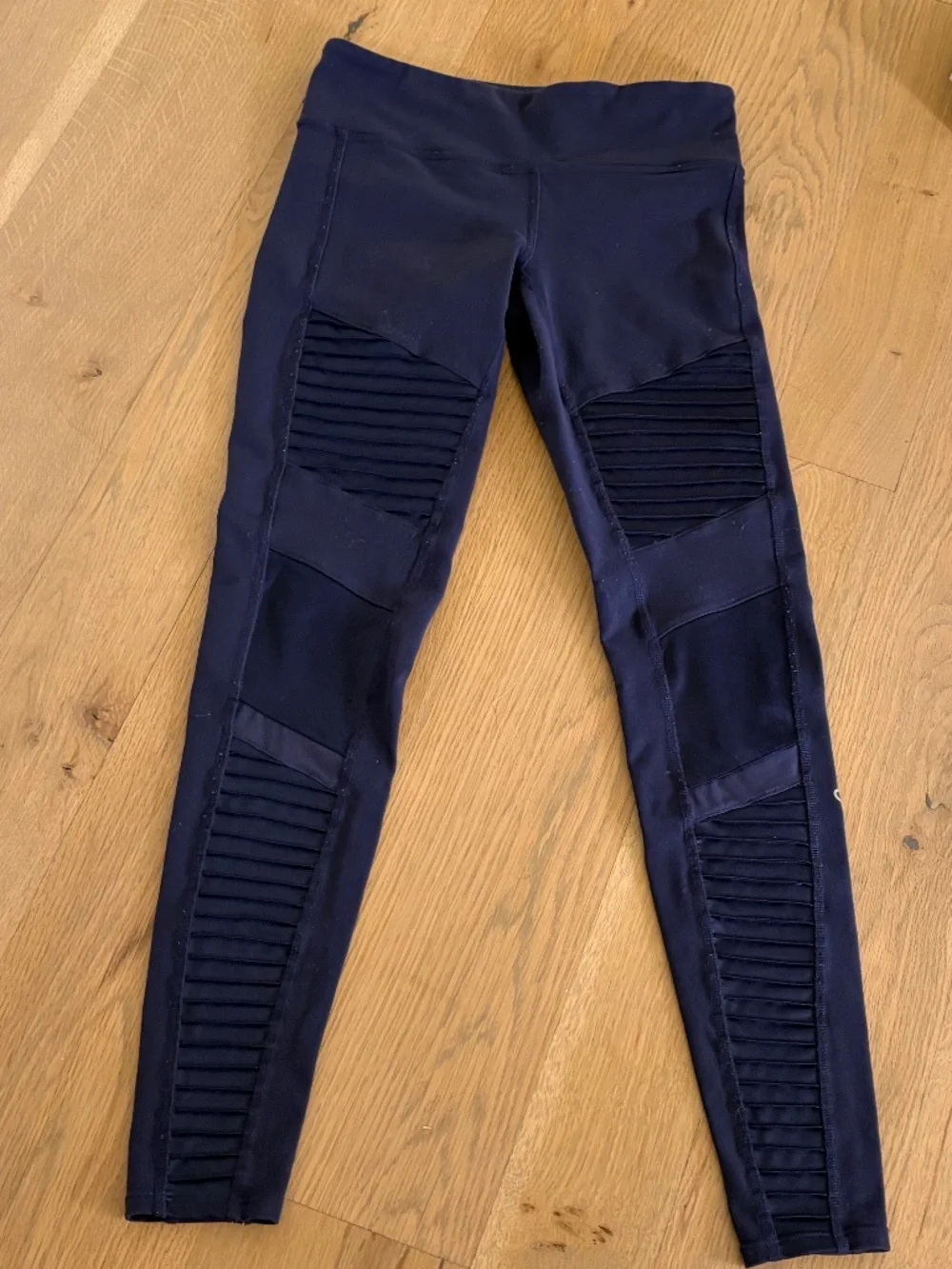 ALO Yoga Navy Leggings with Ribbed Detail WOMEN'S SMALL S